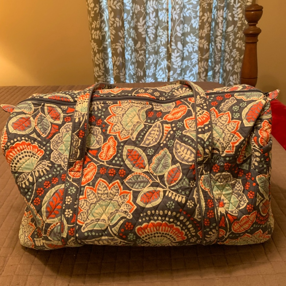 Vera Bradley Large Duffel in Nomadic Floral